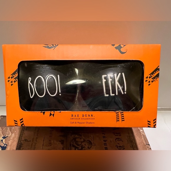 NWT RAE DUNN HALLOWEEN CAULDRON SALT & PEPPER SHAKERS. - Picture 3 of 10